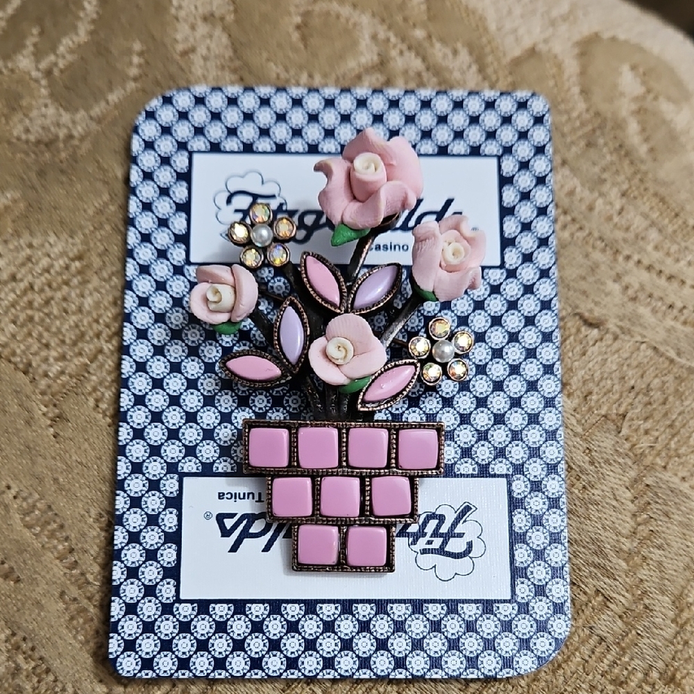 Greenwich, 3D Flower Brooch, Pink, Spring, Floral, Pin, Vintage